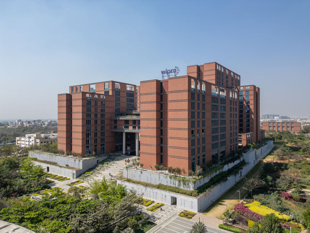 Aerial photograph by Hamza