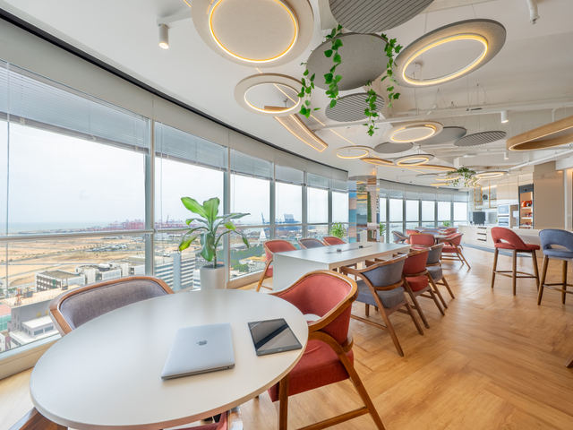 Real estate and interiors photograph by Hamza